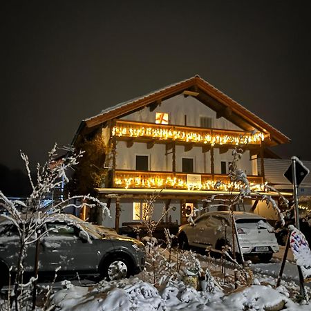 Ihre Ferienwohnung Bayrisch Mehr... Gstadt am Chiemsee Exterior photo